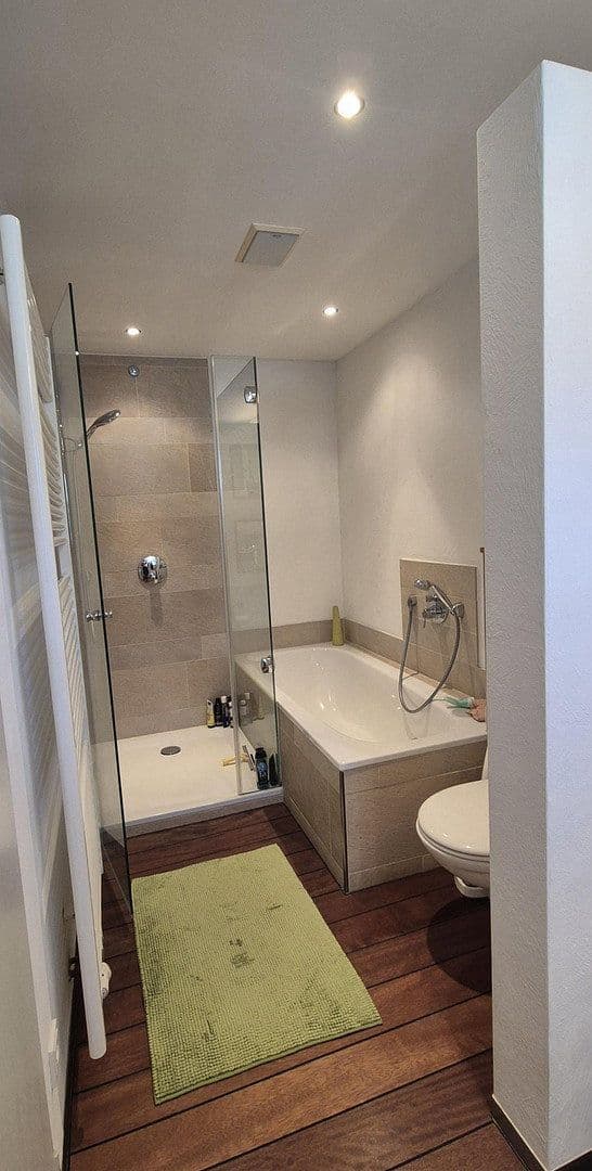 Predaj domu 113 m², pozemok 338 m², Leonberg, Bádensko-Wurttembersko Predaj domu 113 m², pozemok 338 m², Leonberg, Bádensko-Wurttembersko
