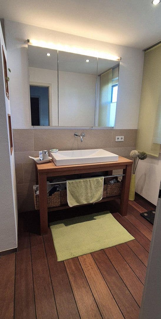 Predaj domu 113 m², pozemok 338 m², Leonberg, Bádensko-Wurttembersko Predaj domu 113 m², pozemok 338 m², Leonberg, Bádensko-Wurttembersko