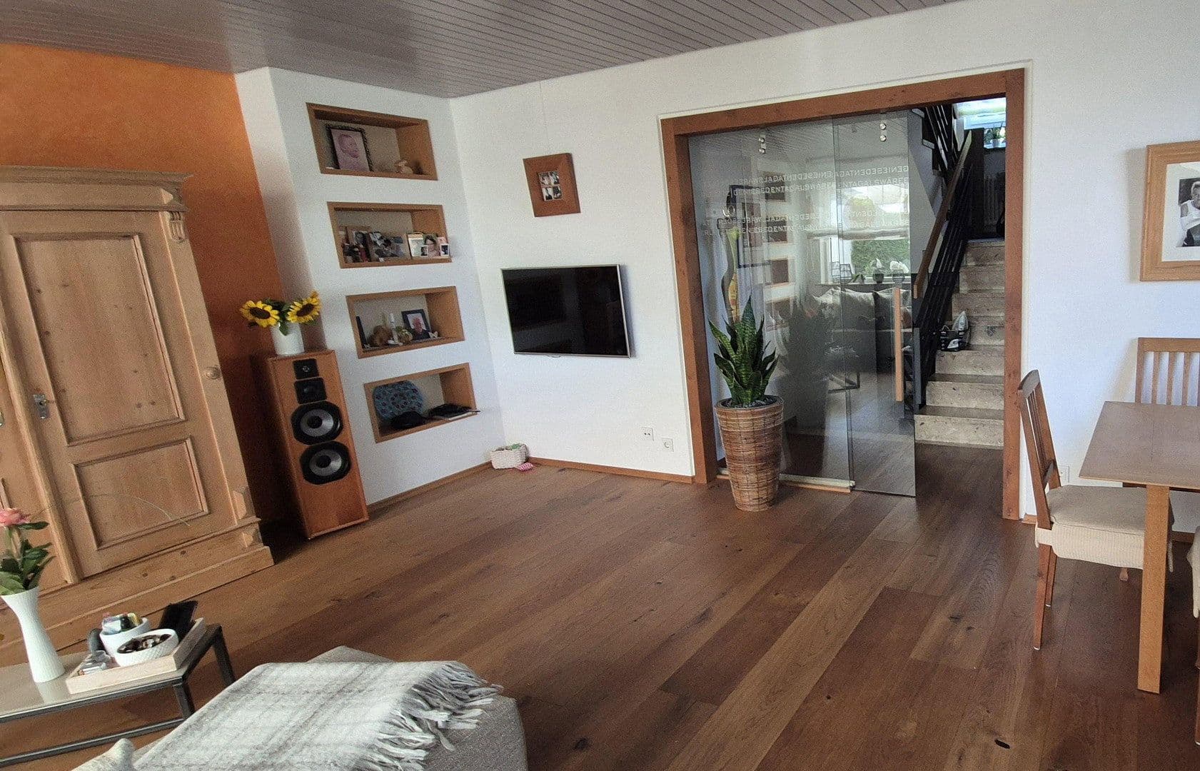 Predaj domu 113 m², pozemok 338 m², Leonberg, Bádensko-Wurttembersko Predaj domu 113 m², pozemok 338 m², Leonberg, Bádensko-Wurttembersko