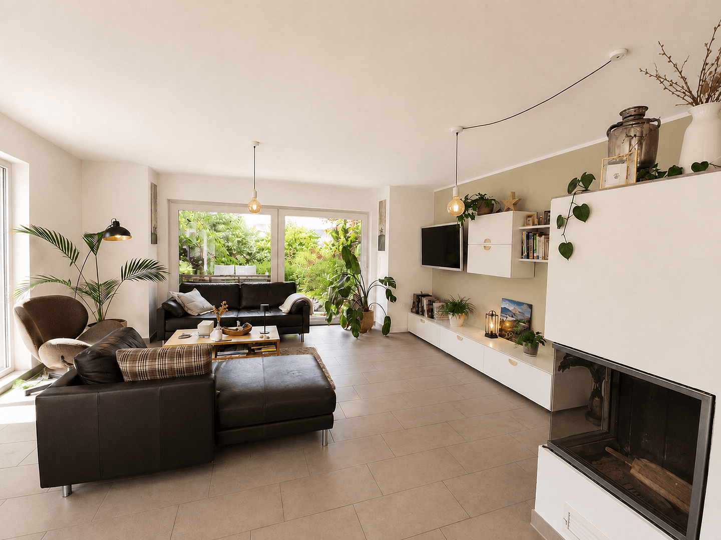 Predaj domu 165 m², pozemok 665 m², München, Bavorsko Predaj domu 165 m², pozemok 665 m², München, Bavorsko
