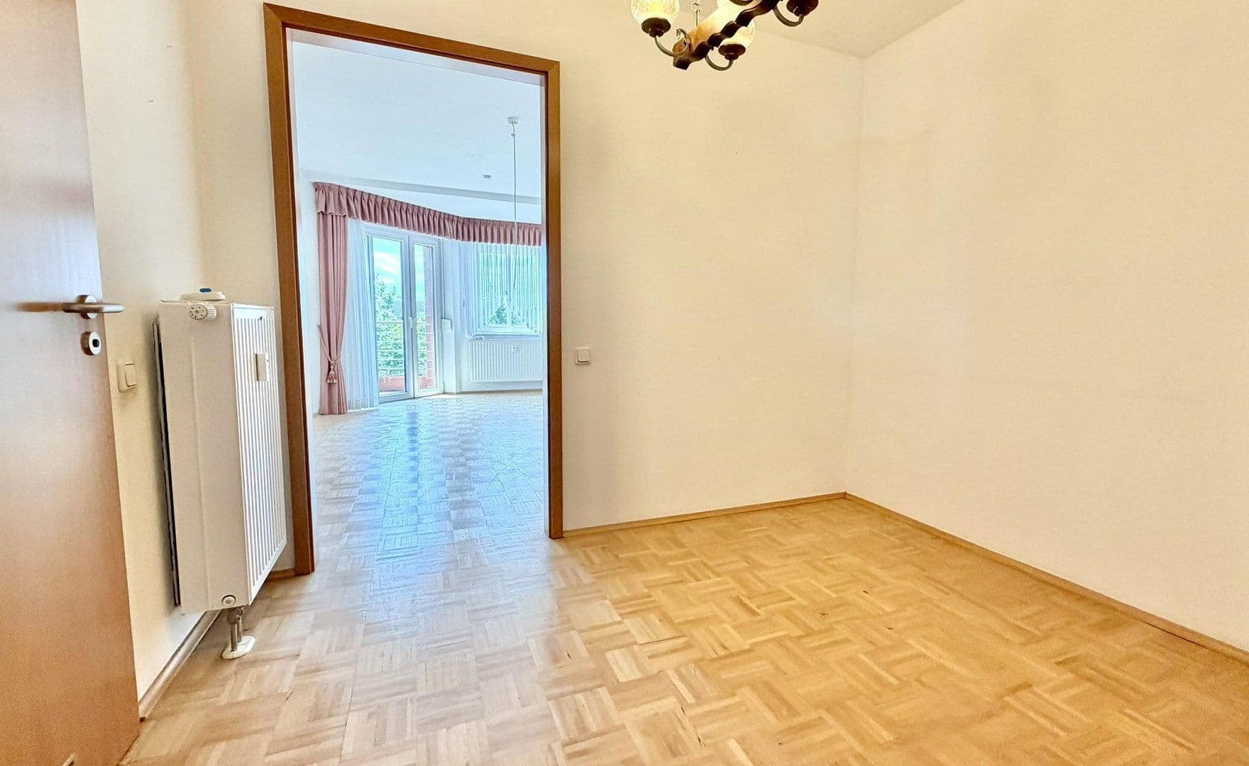 Prenájom bytu 2-izbový 56 m², Kurt-Schumacher-Str. 154, Dinslaken, Severné Porýnie - Westfálsko Prenájom bytu 2-izbový 56 m², Kurt-Schumacher-Str. 154, Dinslaken, Severné Porýnie - Westfálsko