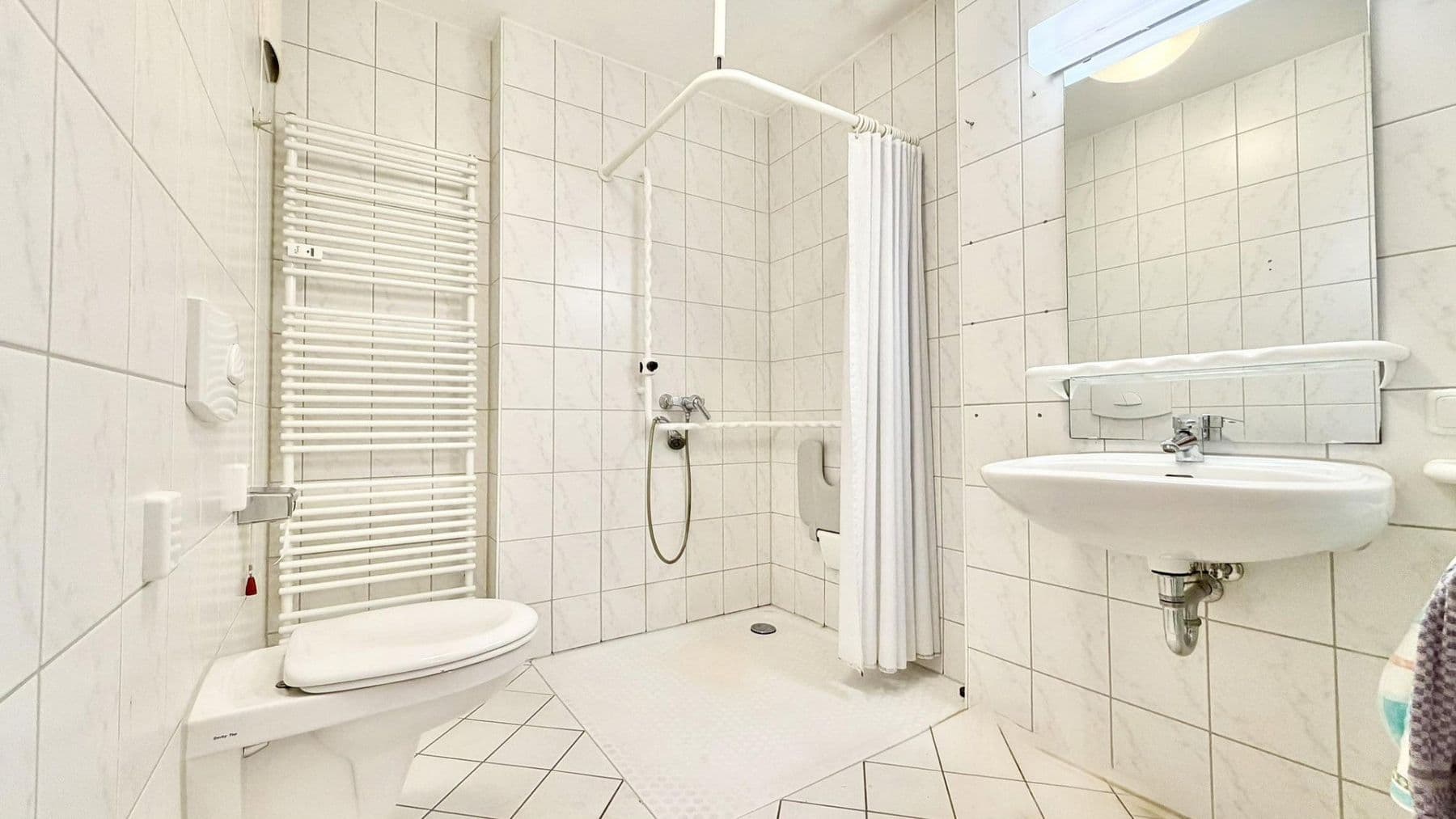 Prenájom bytu 2-izbový 56 m², Kurt-Schumacher-Str. 154, Dinslaken, Severné Porýnie - Westfálsko Prenájom bytu 2-izbový 56 m², Kurt-Schumacher-Str. 154, Dinslaken, Severné Porýnie - Westfálsko
