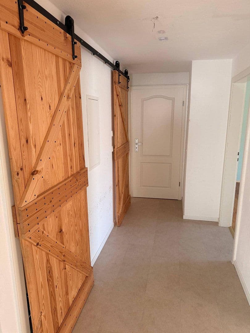 Predaj domu 210 m², pozemok 476 m², Stuttgart, Bádensko-Wurttembersko Predaj domu 210 m², pozemok 476 m², Stuttgart, Bádensko-Wurttembersko