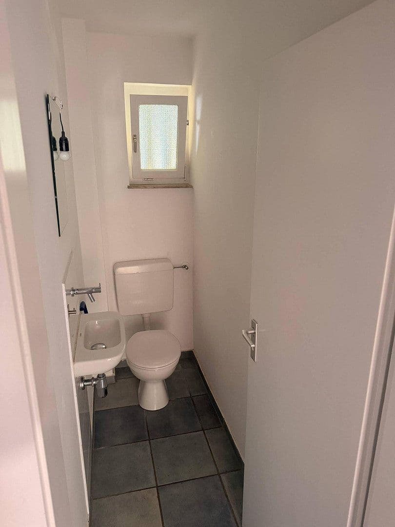 Predaj domu 210 m², pozemok 476 m², Stuttgart, Bádensko-Wurttembersko Predaj domu 210 m², pozemok 476 m², Stuttgart, Bádensko-Wurttembersko