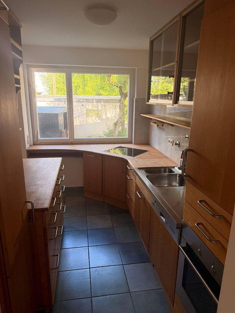 Predaj domu 210 m², pozemok 476 m², Stuttgart, Bádensko-Wurttembersko Predaj domu 210 m², pozemok 476 m², Stuttgart, Bádensko-Wurttembersko