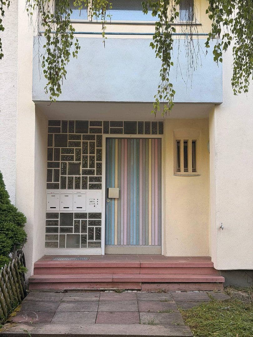 Predaj domu 210 m², pozemok 476 m², Stuttgart, Bádensko-Wurttembersko Predaj domu 210 m², pozemok 476 m², Stuttgart, Bádensko-Wurttembersko