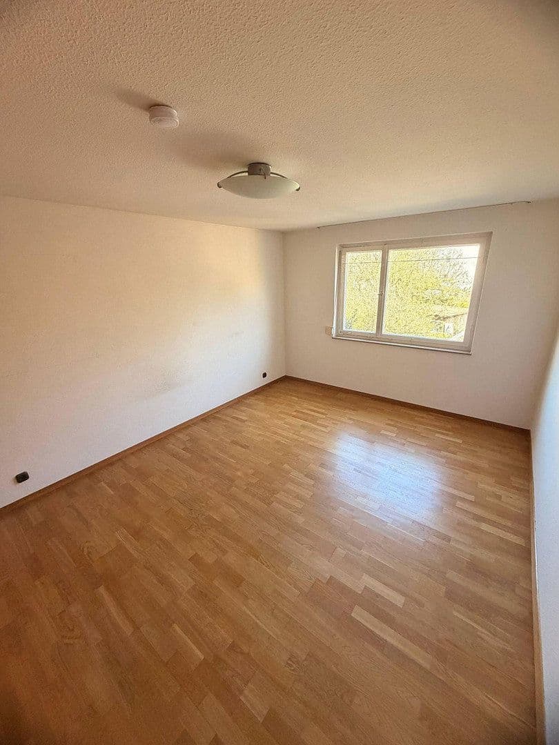 Predaj domu 210 m², pozemok 476 m², Stuttgart, Bádensko-Wurttembersko Predaj domu 210 m², pozemok 476 m², Stuttgart, Bádensko-Wurttembersko