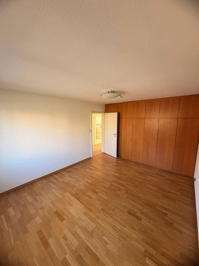 Predaj domu 210 m², pozemok 476 m², Stuttgart, Bádensko-Wurttembersko Predaj domu 210 m², pozemok 476 m², Stuttgart, Bádensko-Wurttembersko