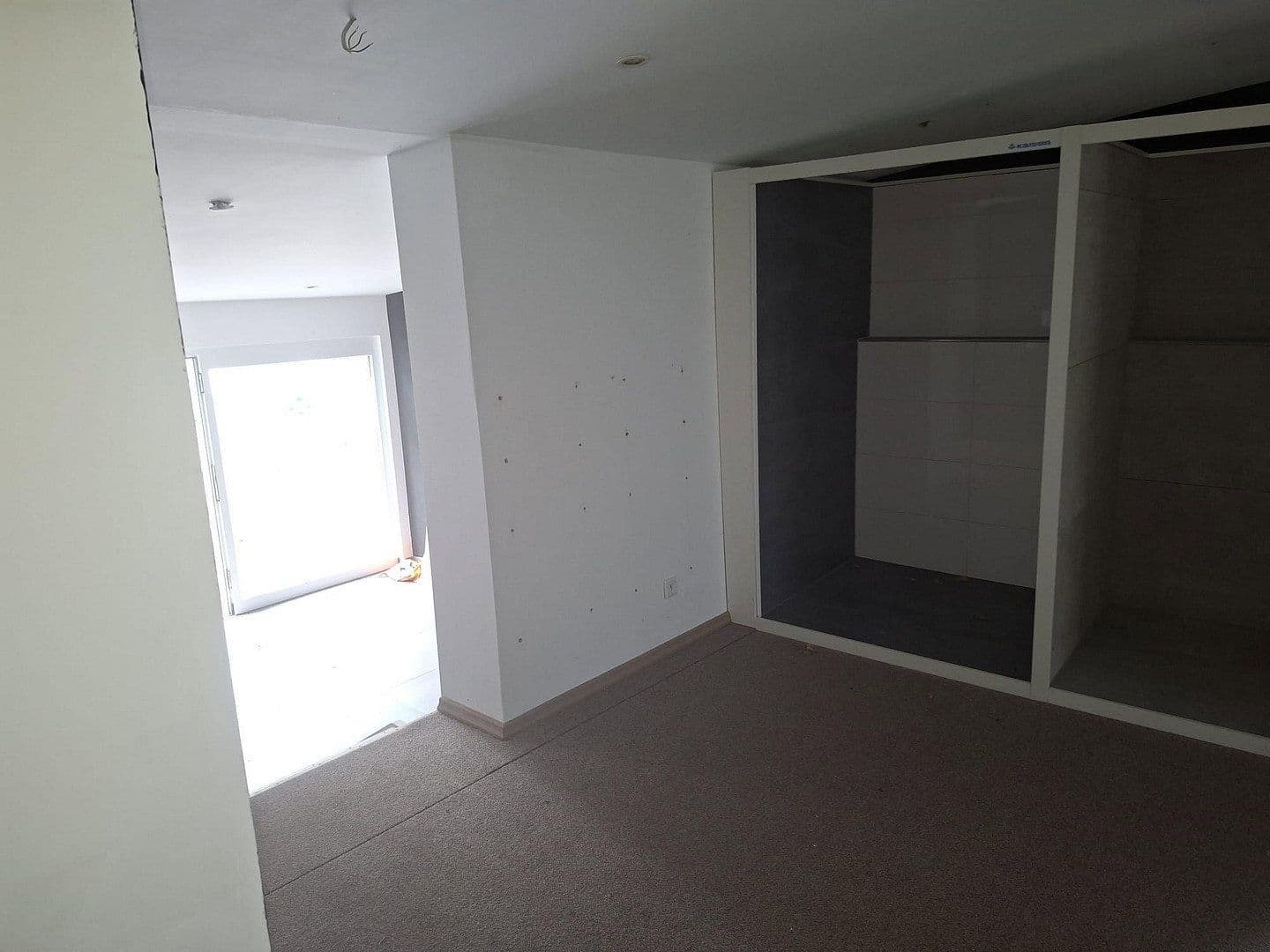Prenájom nebytového priestoru 76 m², Regenbergastr. 12, Düsseldorf, Severné Porýnie - Westfálsko Prenájom nebytového priestoru 76 m², Regenbergastr. 12, Düsseldorf, Severné Porýnie - Westfálsko