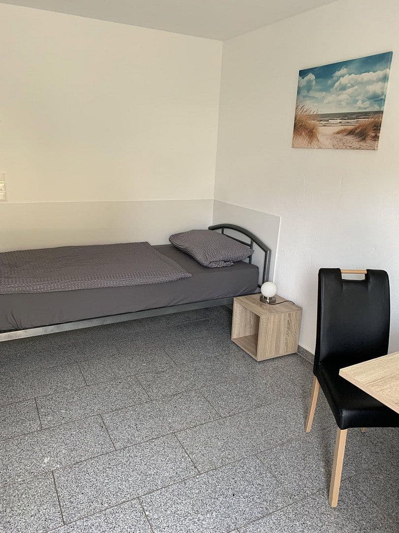 Prenájom bytu 1-izbový 19 m², Hürth, Severné Porýnie - Westfálsko Prenájom bytu 1-izbový 19 m², Hürth, Severné Porýnie - Westfálsko