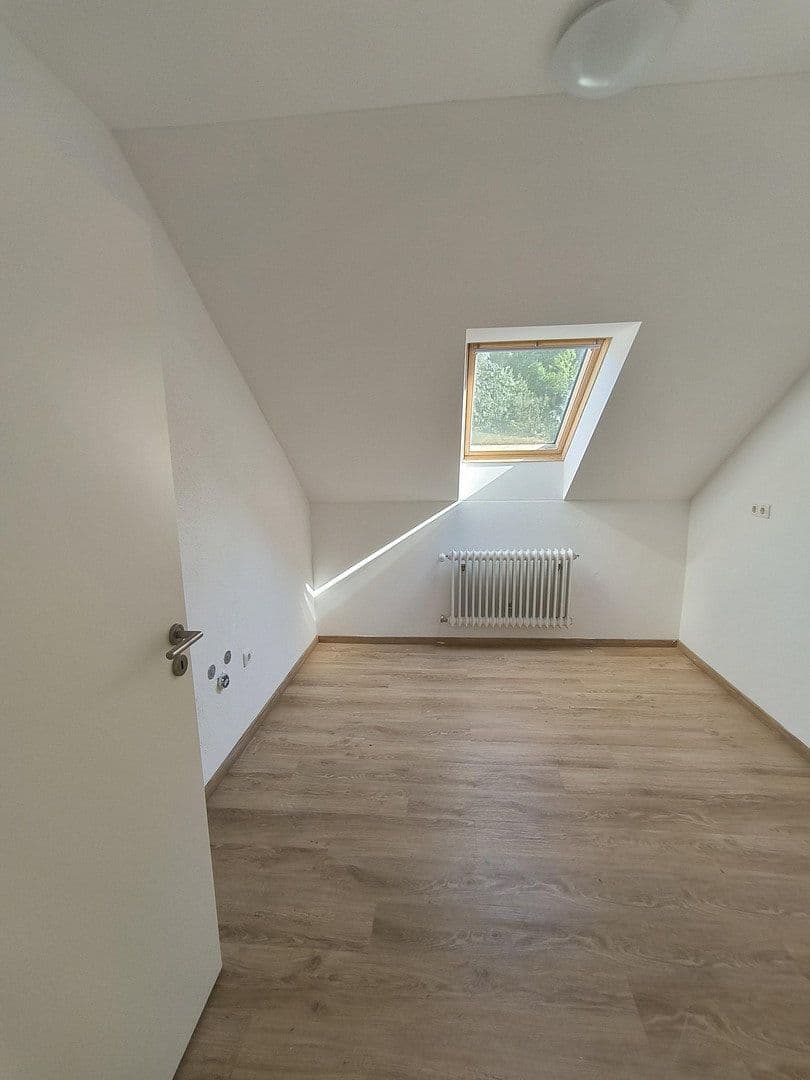 Predaj domu 199 m², pozemok 947 m², Regenstauf, Bavorsko Predaj domu 199 m², pozemok 947 m², Regenstauf, Bavorsko
