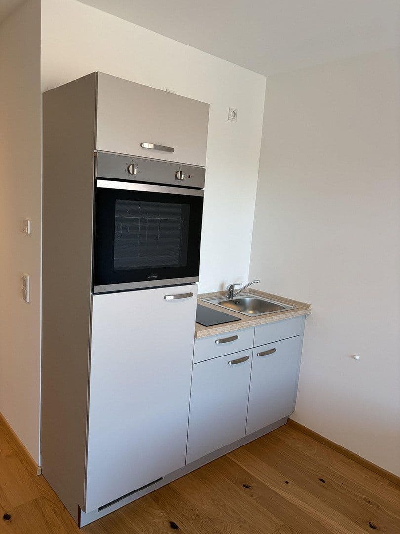 Prenájom bytu 1-izbový 25 m², Otto-Hahn-Straße 40, Regensburg, Bavorsko Prenájom bytu 1-izbový 25 m², Otto-Hahn-Straße 40, Regensburg, Bavorsko