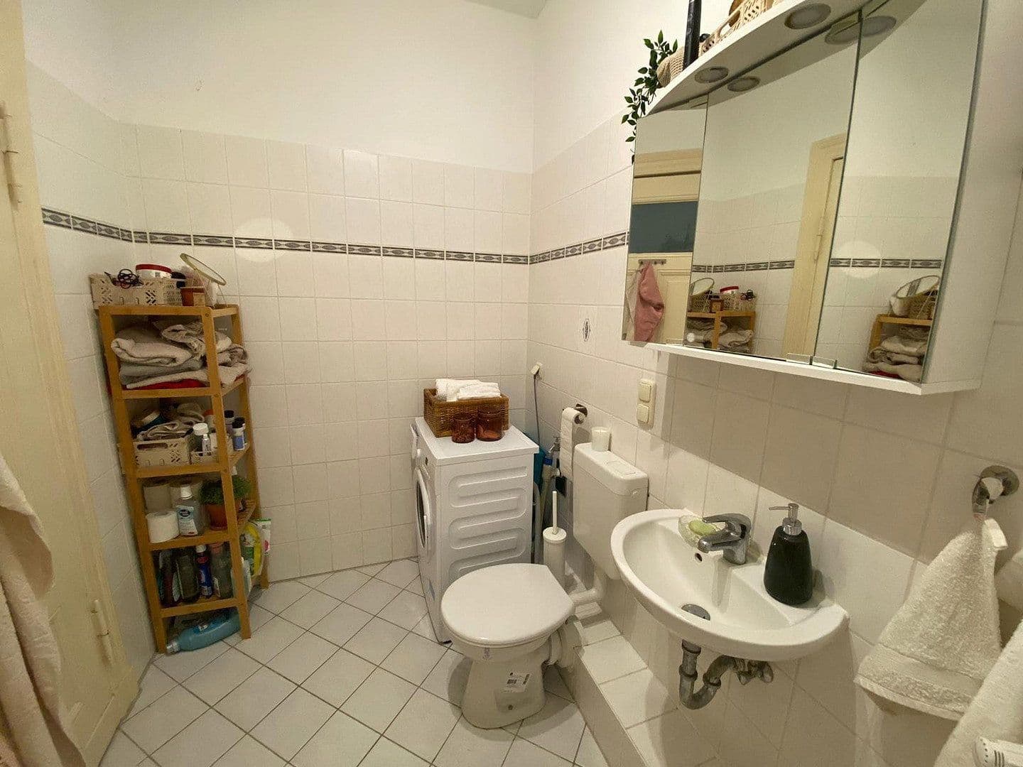 Prenájom bytu 2-izbový 46 m², Großbeerenstr. 159, Potsdam, Brandenbursko Prenájom bytu 2-izbový 46 m², Großbeerenstr. 159, Potsdam, Brandenbursko