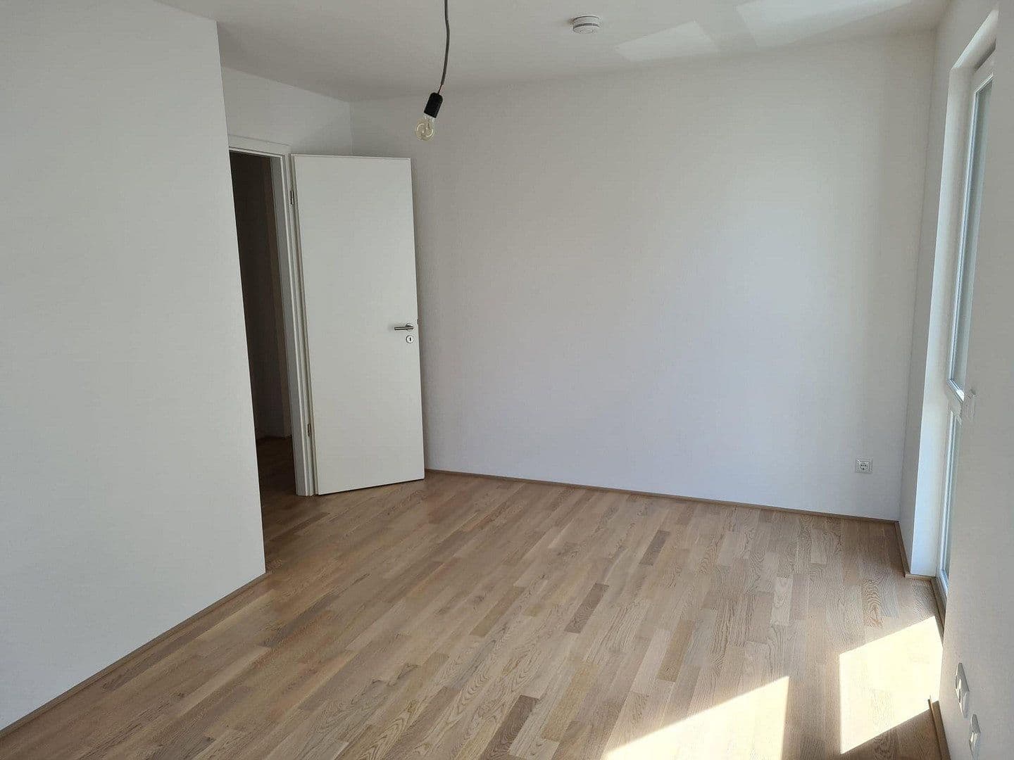 Predaj domu 163 m², pozemok 197 m², Mainz, Porýnie-Falcko Predaj domu 163 m², pozemok 197 m², Mainz, Porýnie-Falcko