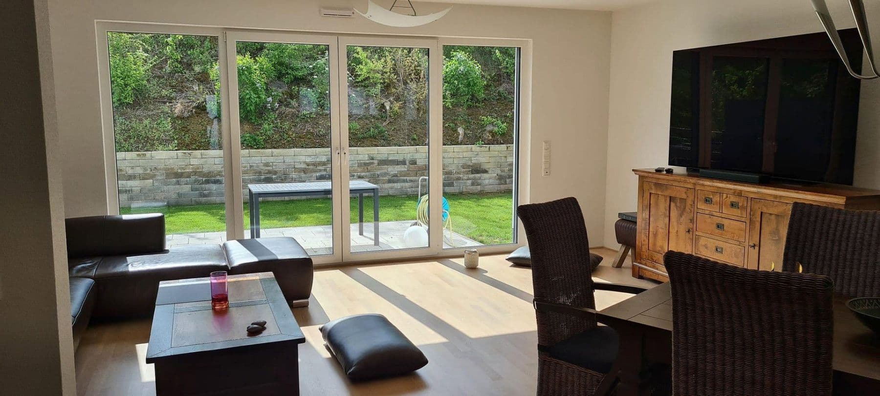 Predaj domu 163 m², pozemok 197 m², Mainz, Porýnie-Falcko Predaj domu 163 m², pozemok 197 m², Mainz, Porýnie-Falcko
