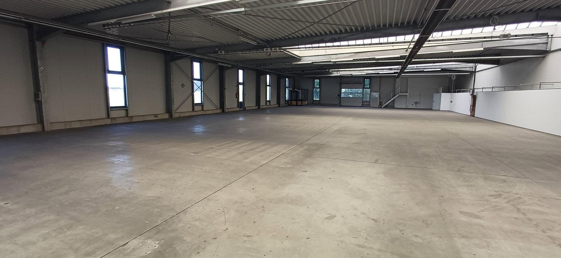 Prenájom nebytového priestoru 13.000 m², Kugelbreite 30, Salzkotten, Severné Porýnie - Westfálsko Prenájom nebytového priestoru 13.000 m², Kugelbreite 30, Salzkotten, Severné Porýnie - Westfálsko