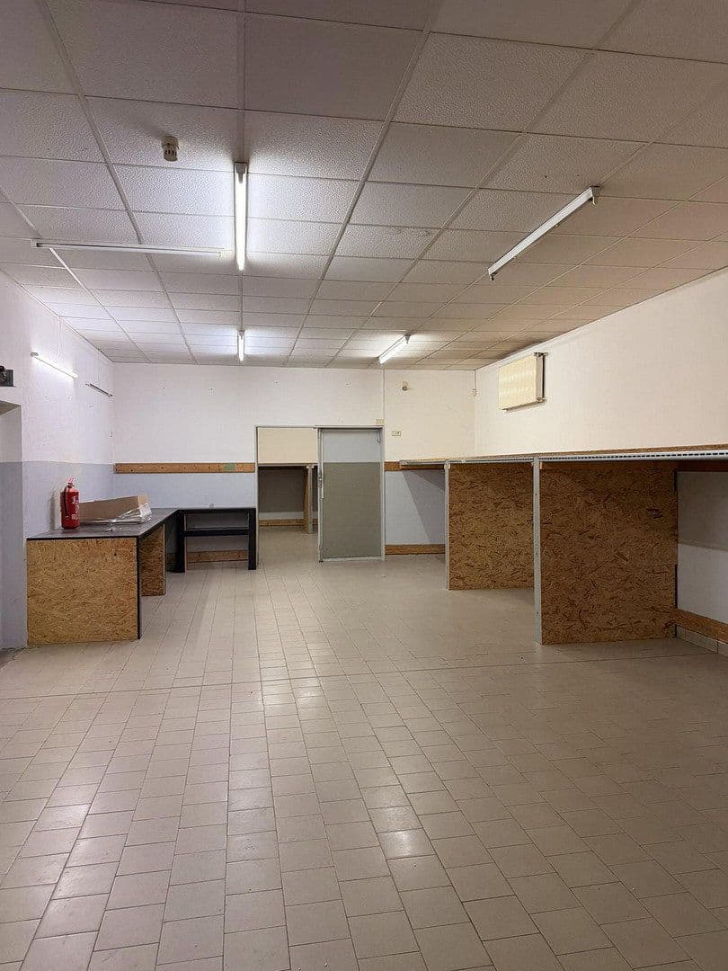 Prenájom nebytového priestoru 952 m², Dresden, Sasko Prenájom nebytového priestoru 952 m², Dresden, Sasko