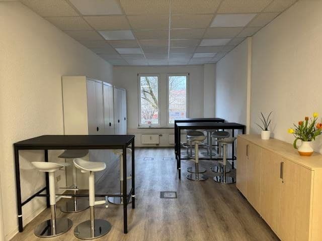 Predaj kancelárie 4.093 m², Dresden, Sasko Predaj kancelárie 4.093 m², Dresden, Sasko