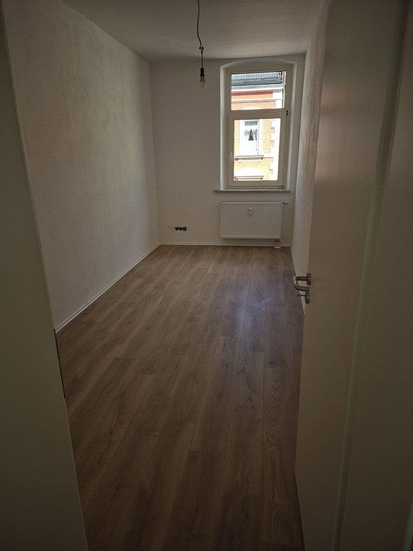 Prenájom bytu 4-izbový 94 m², Hof, Bavorsko Prenájom bytu 4-izbový 94 m², Hof, Bavorsko