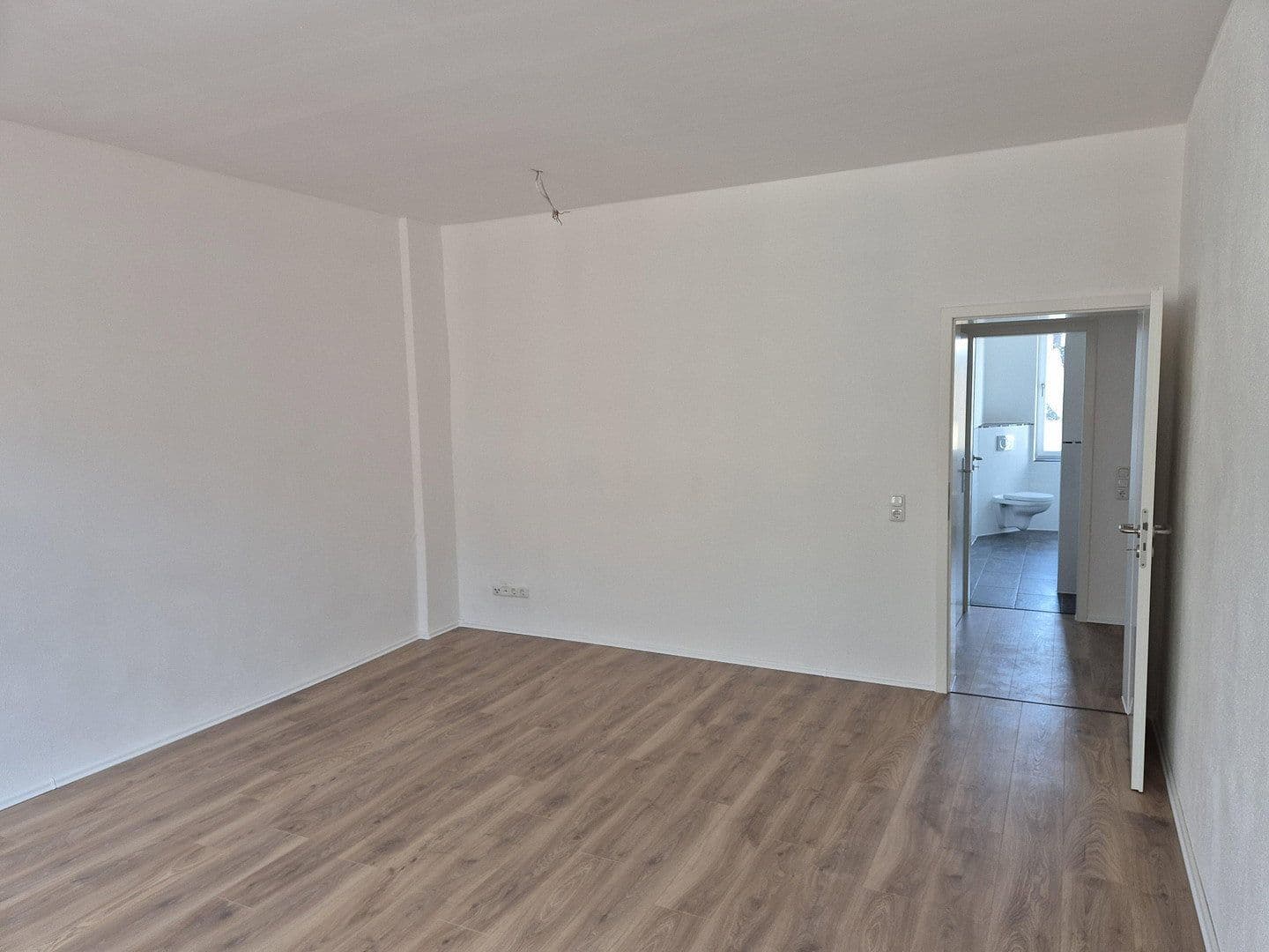 Prenájom bytu 4-izbový 94 m², Hof, Bavorsko Prenájom bytu 4-izbový 94 m², Hof, Bavorsko