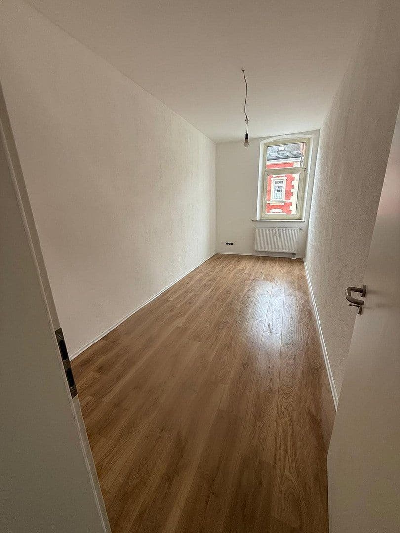 Prenájom bytu 4-izbový 94 m², Hof, Bavorsko Prenájom bytu 4-izbový 94 m², Hof, Bavorsko