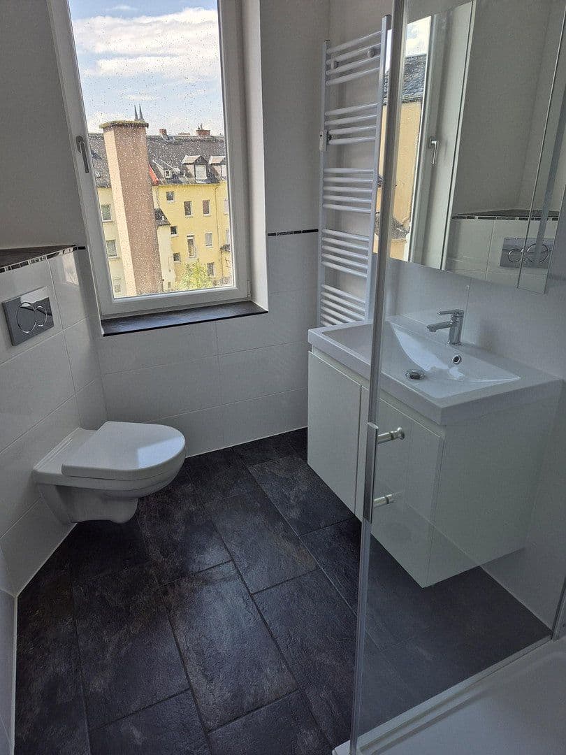 Prenájom bytu 4-izbový 94 m², Hof, Bavorsko Prenájom bytu 4-izbový 94 m², Hof, Bavorsko