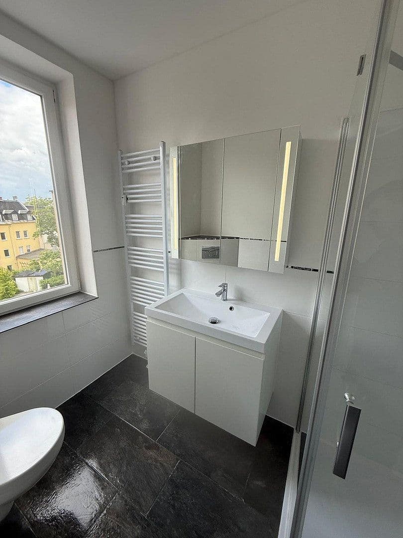 Prenájom bytu 4-izbový 94 m², Hof, Bavorsko Prenájom bytu 4-izbový 94 m², Hof, Bavorsko