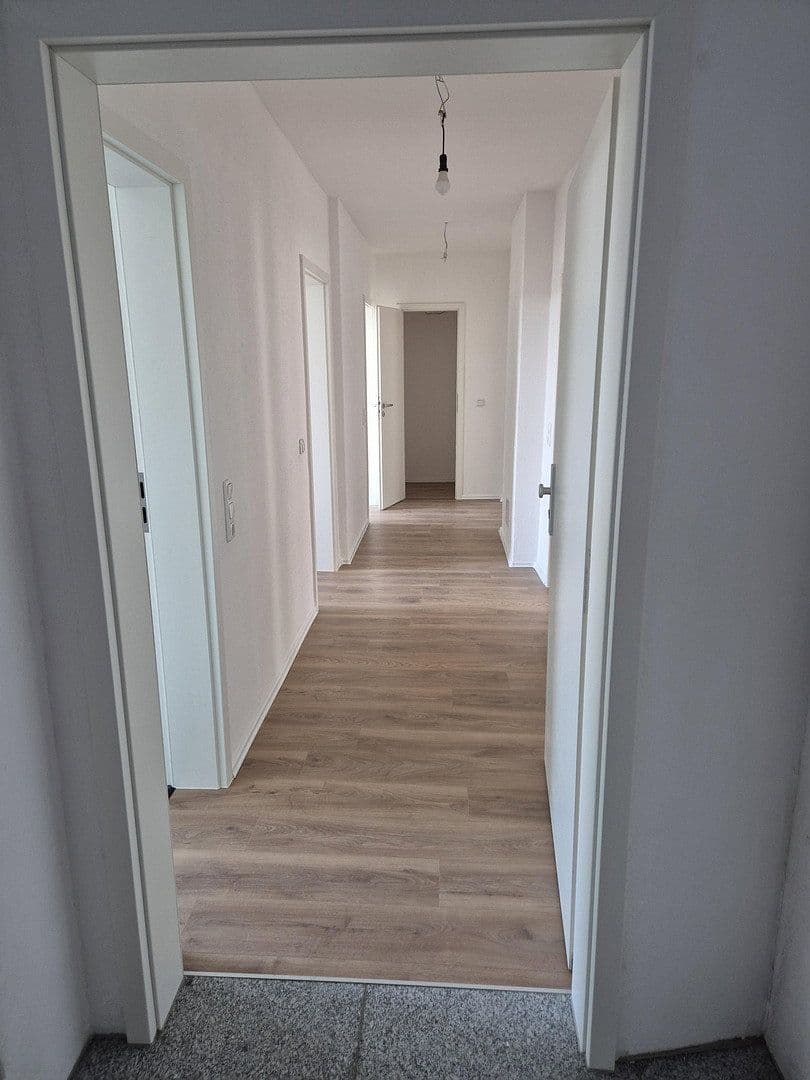 Prenájom bytu 4-izbový 94 m², Hof, Bavorsko Prenájom bytu 4-izbový 94 m², Hof, Bavorsko