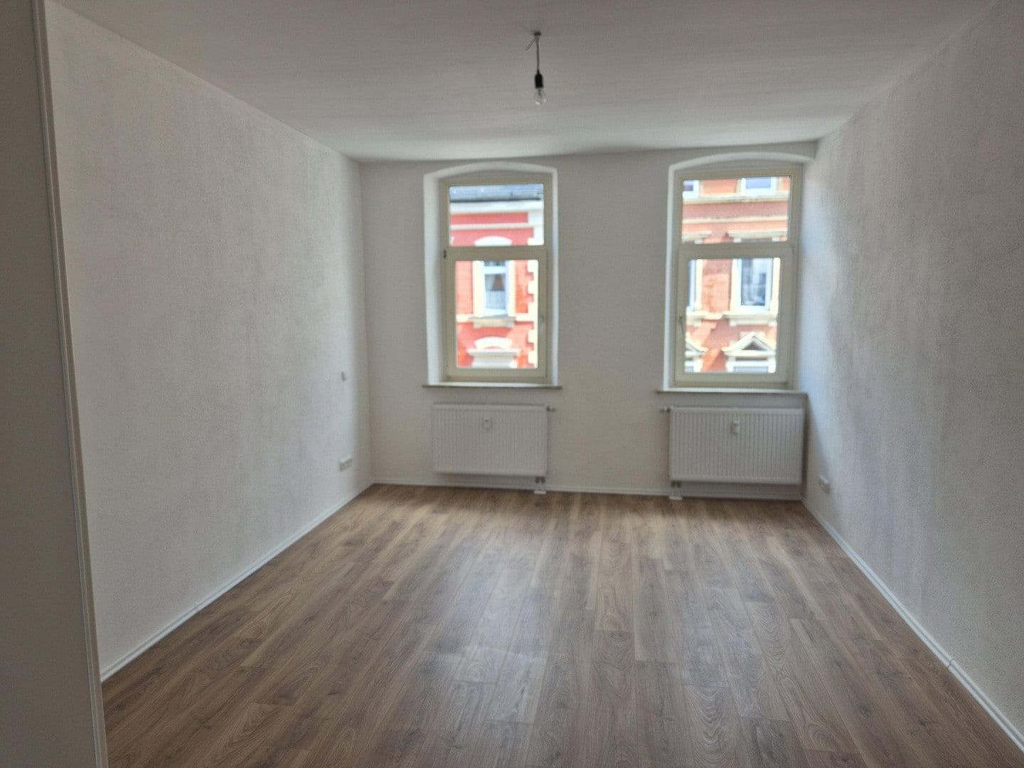 Prenájom bytu 4-izbový 94 m², Hof, Bavorsko Prenájom bytu 4-izbový 94 m², Hof, Bavorsko