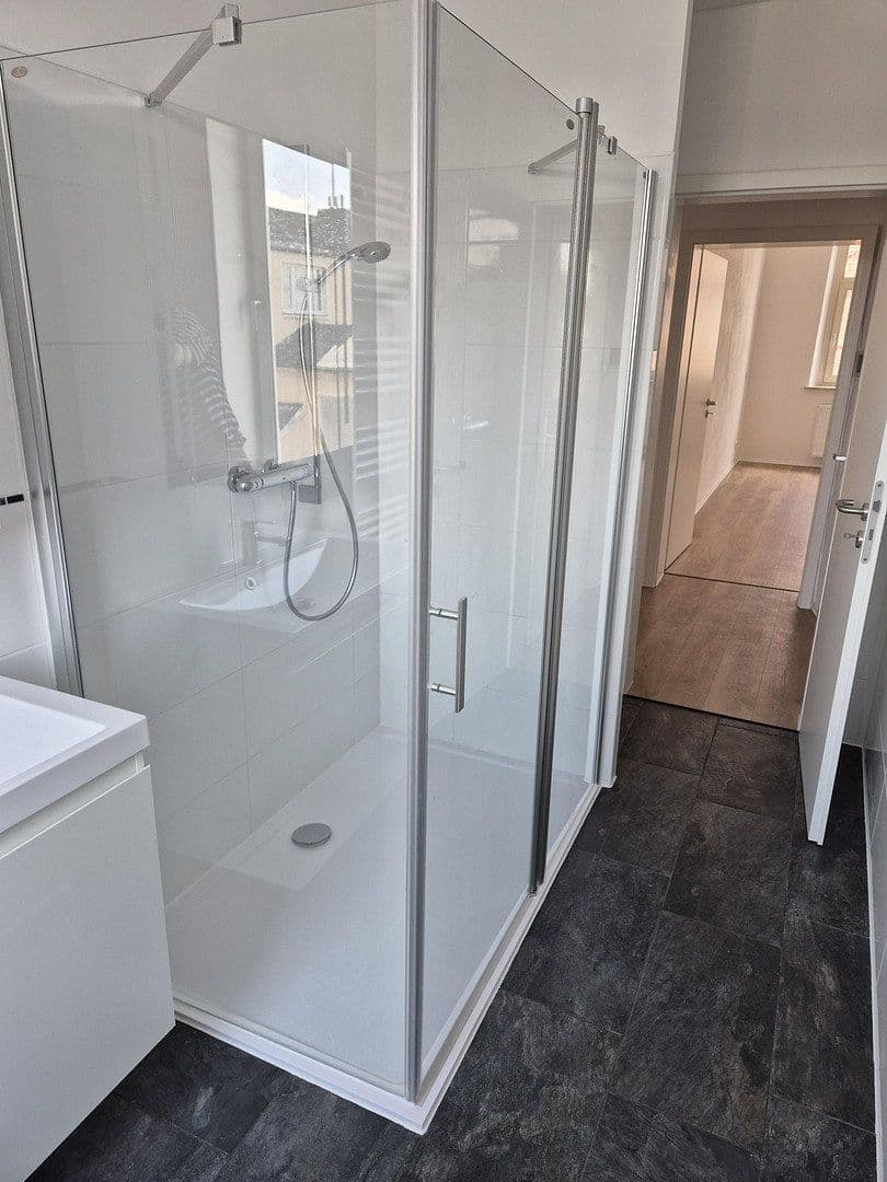 Prenájom bytu 4-izbový 94 m², Hof, Bavorsko Prenájom bytu 4-izbový 94 m², Hof, Bavorsko