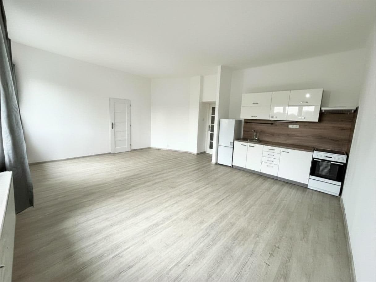 Prenájom bytu 2-izbový 53 m², Černokostelecká, Praha, Praha Prenájom bytu 2-izbový 53 m², Černokostelecká, Praha, Praha