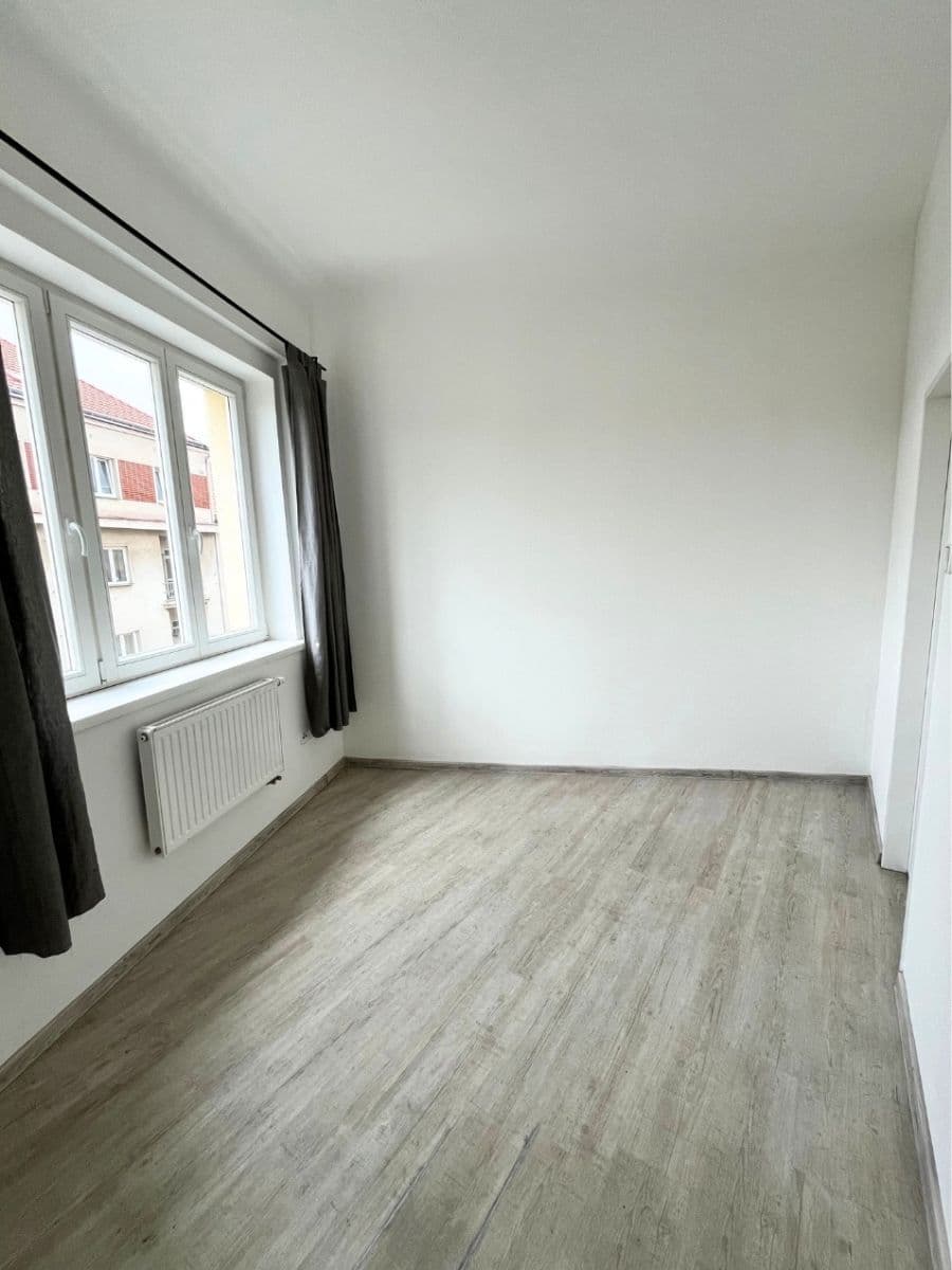 Prenájom bytu 2-izbový 53 m², Černokostelecká, Praha, Praha Prenájom bytu 2-izbový 53 m², Černokostelecká, Praha, Praha