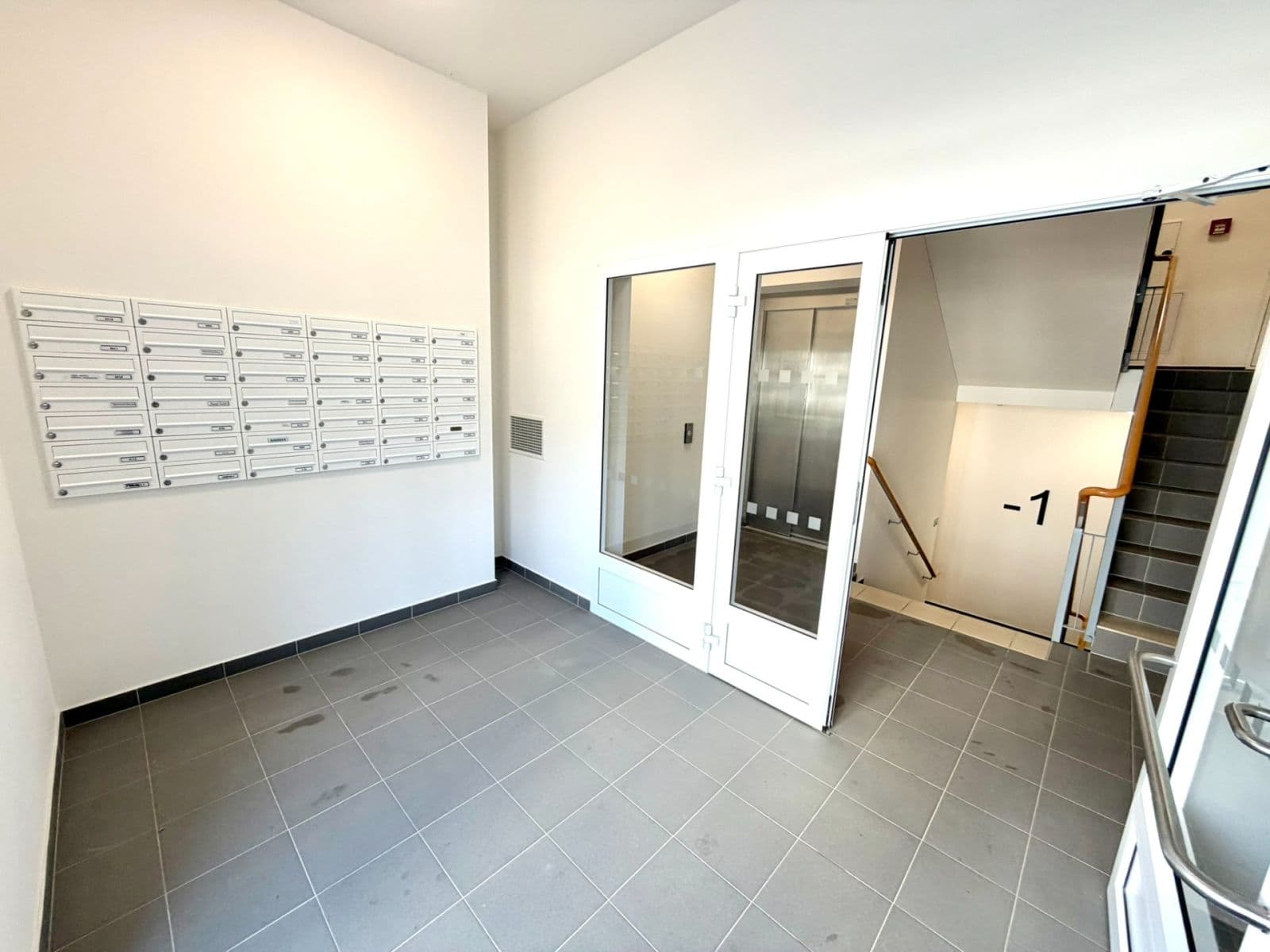 Prenájom bytu 1-izbový 31 m², Arnošta Staňka, Praha, Praha Prenájom bytu 1-izbový 31 m², Arnošta Staňka, Praha, Praha