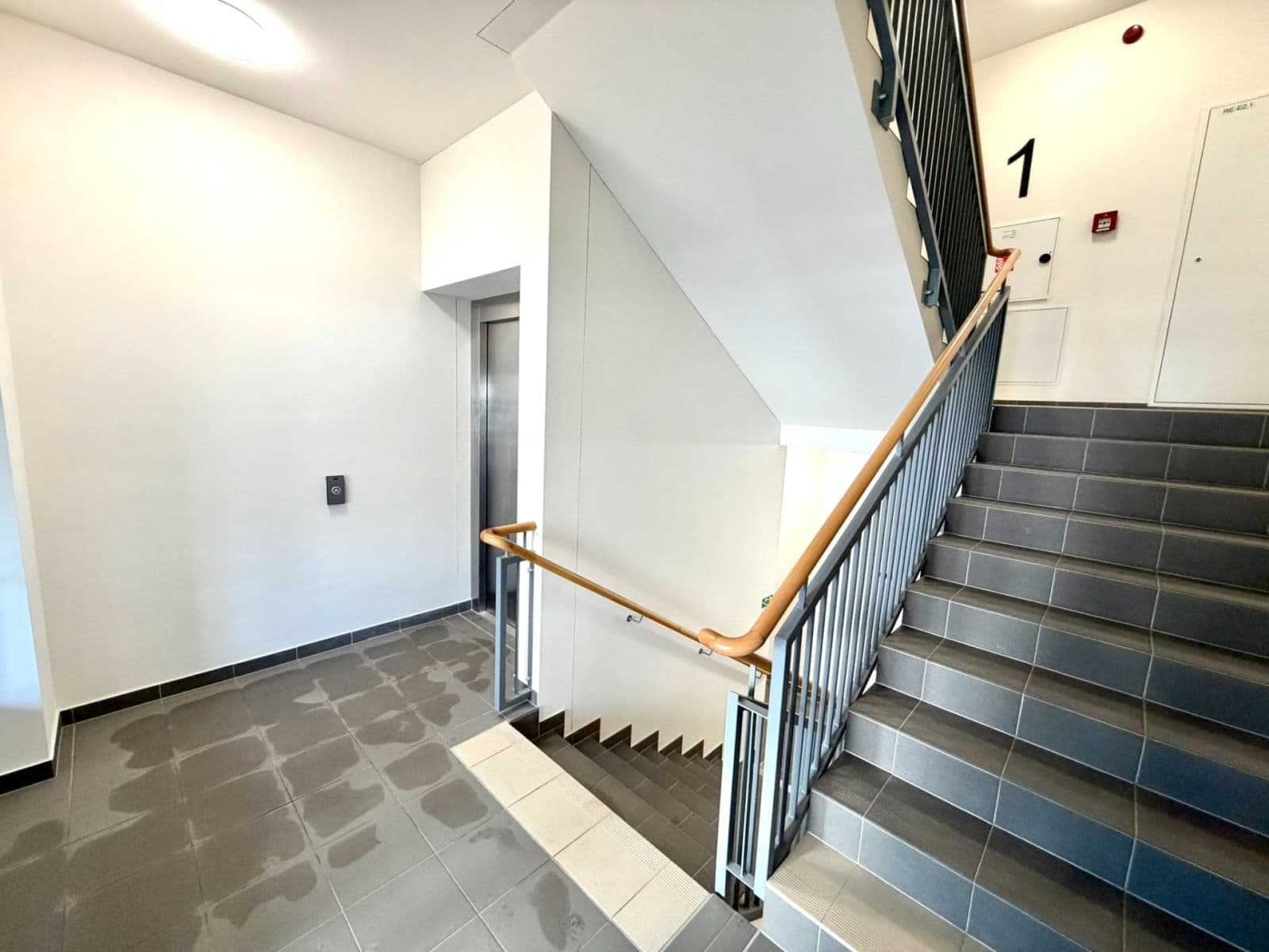 Prenájom bytu 1-izbový 31 m², Arnošta Staňka, Praha, Praha Prenájom bytu 1-izbový 31 m², Arnošta Staňka, Praha, Praha