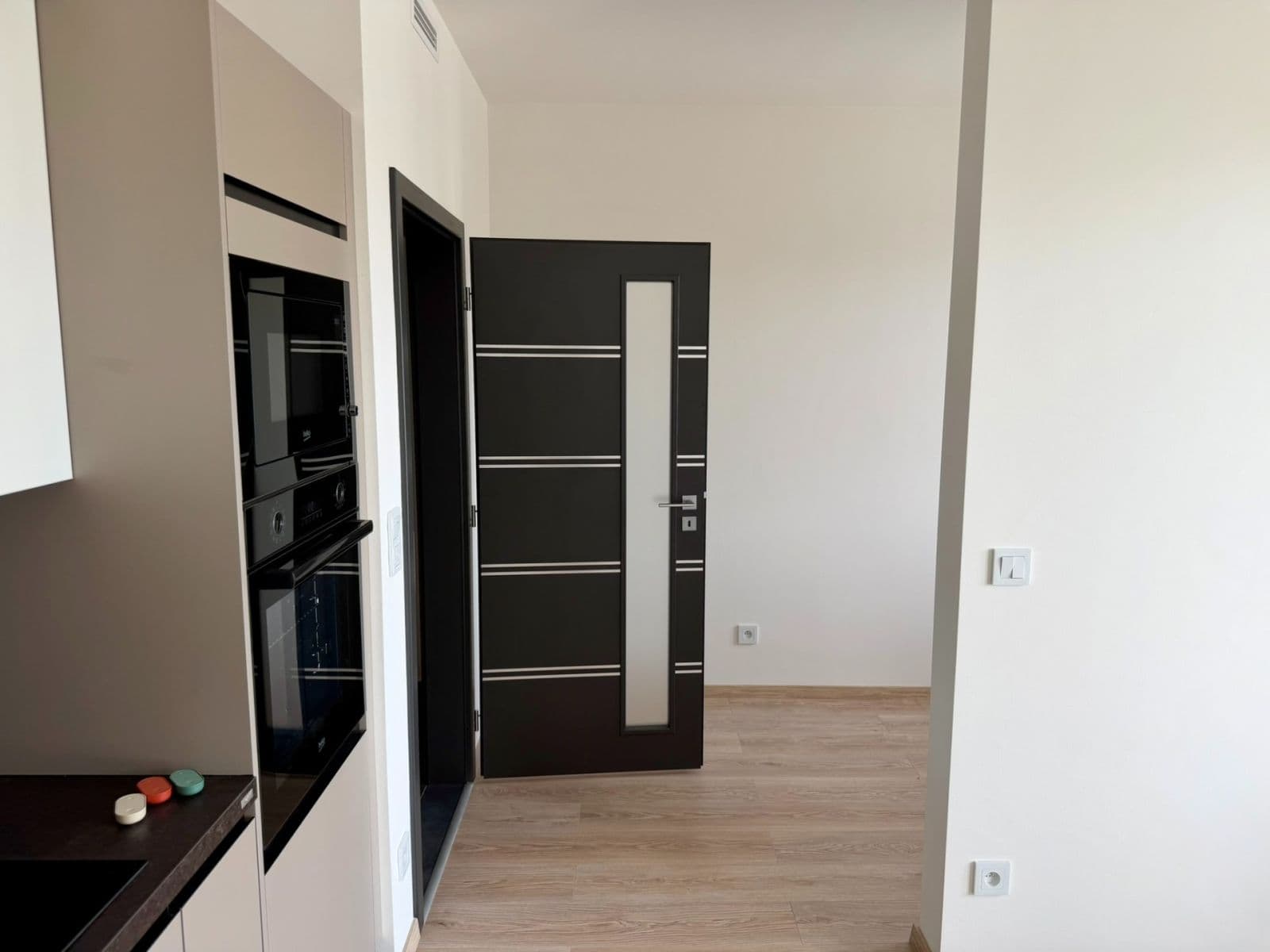 Prenájom bytu 1-izbový 31 m², Arnošta Staňka, Praha, Praha Prenájom bytu 1-izbový 31 m², Arnošta Staňka, Praha, Praha