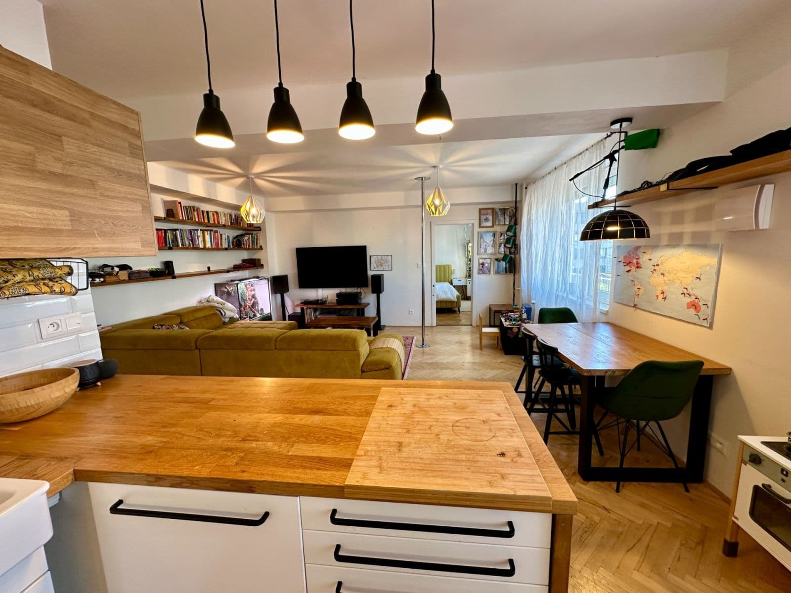 Prenájom bytu 3-izbový 94 m², Vrbenského, Praha, Praha Prenájom bytu 3-izbový 94 m², Vrbenského, Praha, Praha