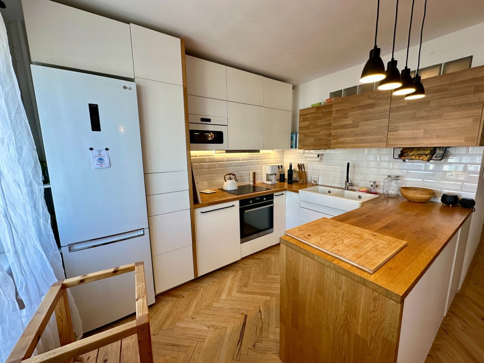 Prenájom bytu 3-izbový 94 m², Vrbenského, Praha, Praha Prenájom bytu 3-izbový 94 m², Vrbenského, Praha, Praha