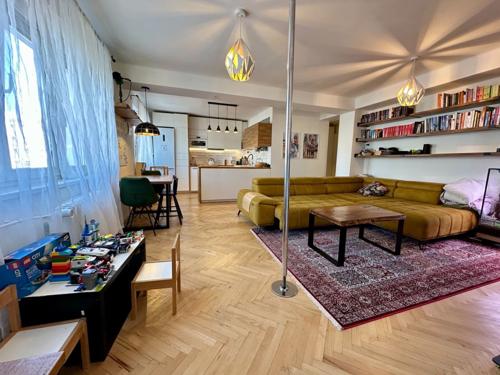 Prenájom bytu 3-izbový 94 m², Vrbenského, Praha, Praha Prenájom bytu 3-izbový 94 m², Vrbenského, Praha, Praha