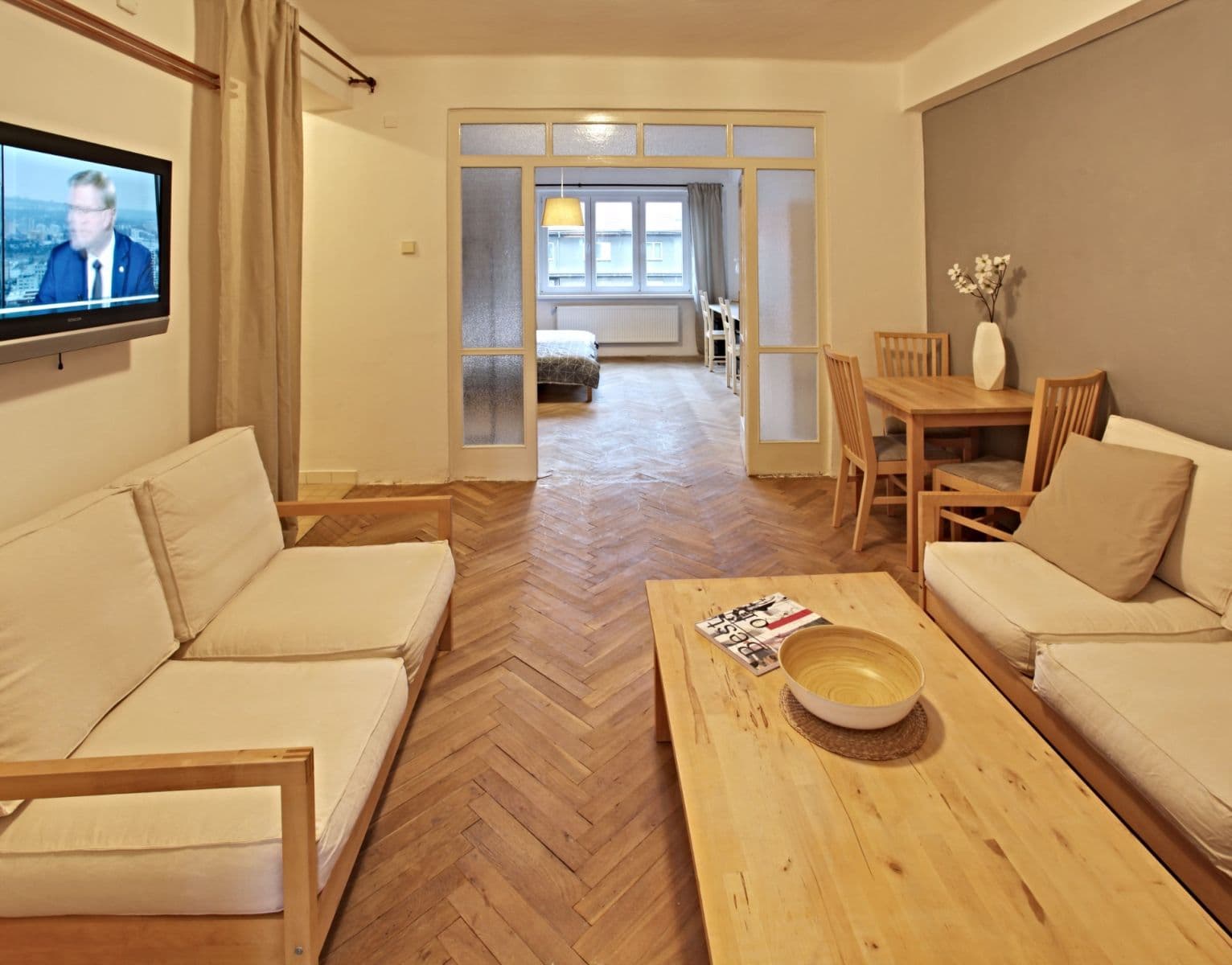 Prenájom bytu 2-izbový 70 m², Amurská, Praha, Praha Prenájom bytu 2-izbový 70 m², Amurská, Praha, Praha