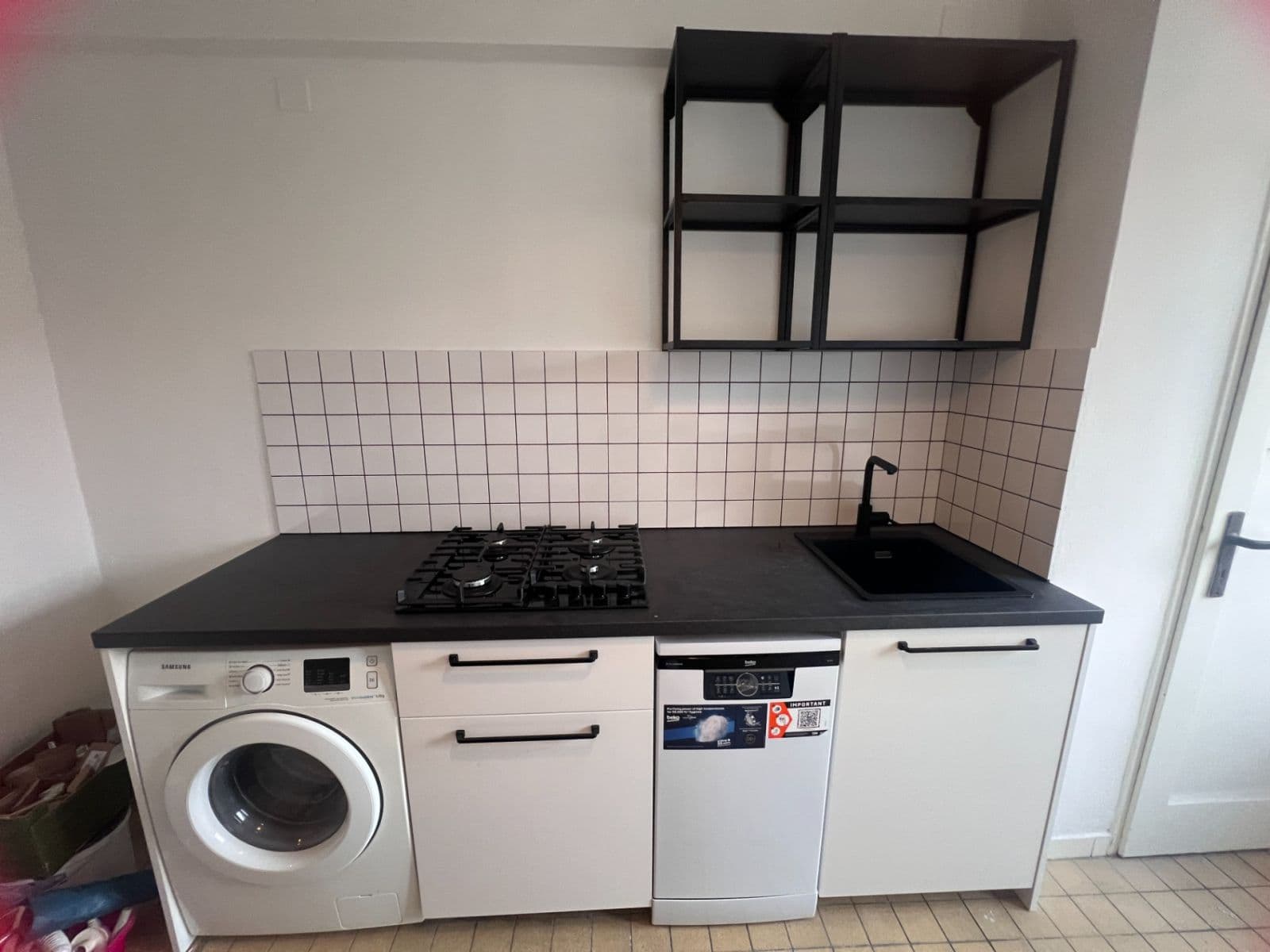 Prenájom bytu 2-izbový 70 m², Amurská, Praha, Praha Prenájom bytu 2-izbový 70 m², Amurská, Praha, Praha