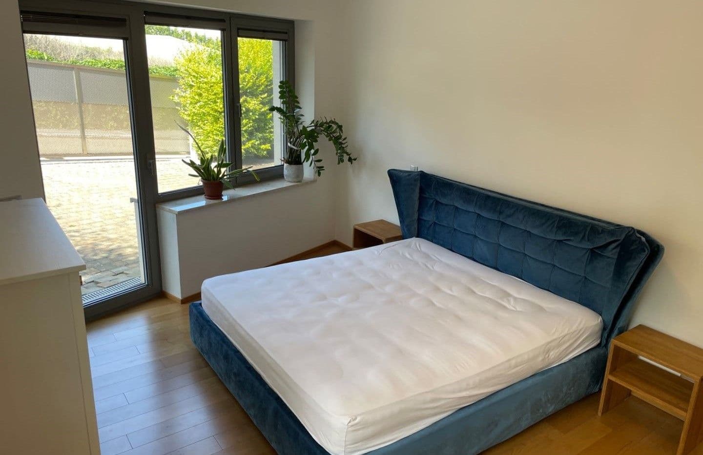 Prenájom bytu 5-izbový 170 m², Kráľovské údolie, Bratislava - mestská časť Staré Mesto, Bratislavský kraj Prenájom bytu 5-izbový 170 m², Kráľovské údolie, Bratislava - mestská časť Staré Mesto, Bratislavský kraj