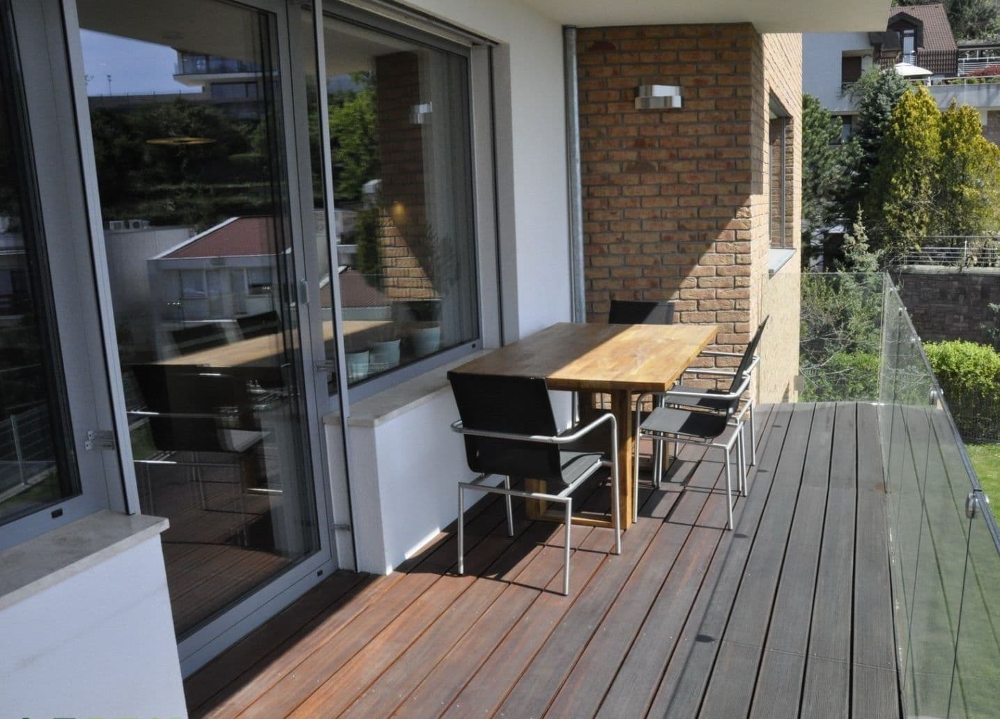 Prenájom bytu 5-izbový 170 m², Kráľovské údolie, Bratislava - mestská časť Staré Mesto, Bratislavský kraj Prenájom bytu 5-izbový 170 m², Kráľovské údolie, Bratislava - mestská časť Staré Mesto, Bratislavský kraj