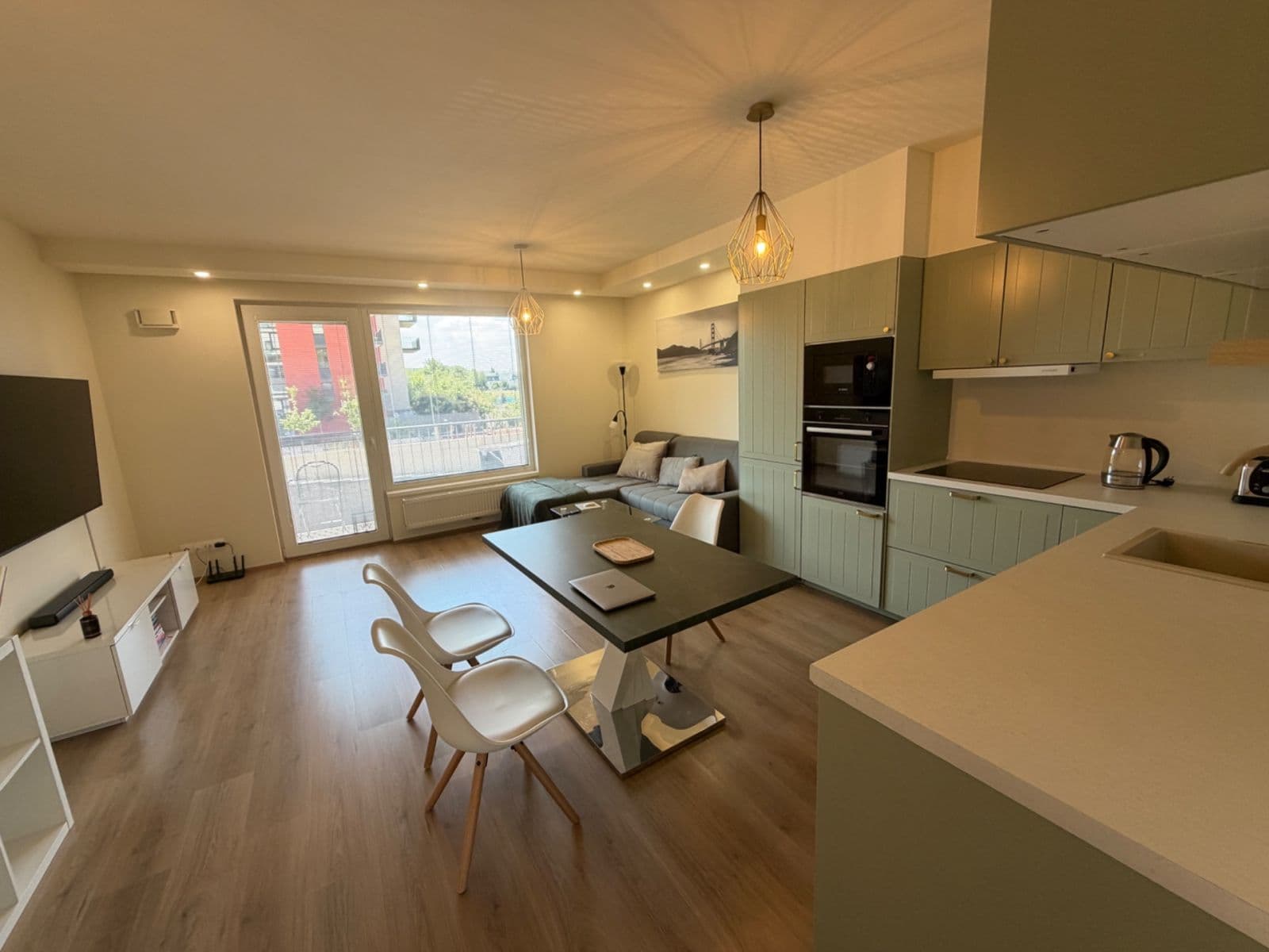 Prenájom bytu 2-izbový 58 m², Zlochova, Praha, Praha Prenájom bytu 2-izbový 58 m², Zlochova, Praha, Praha