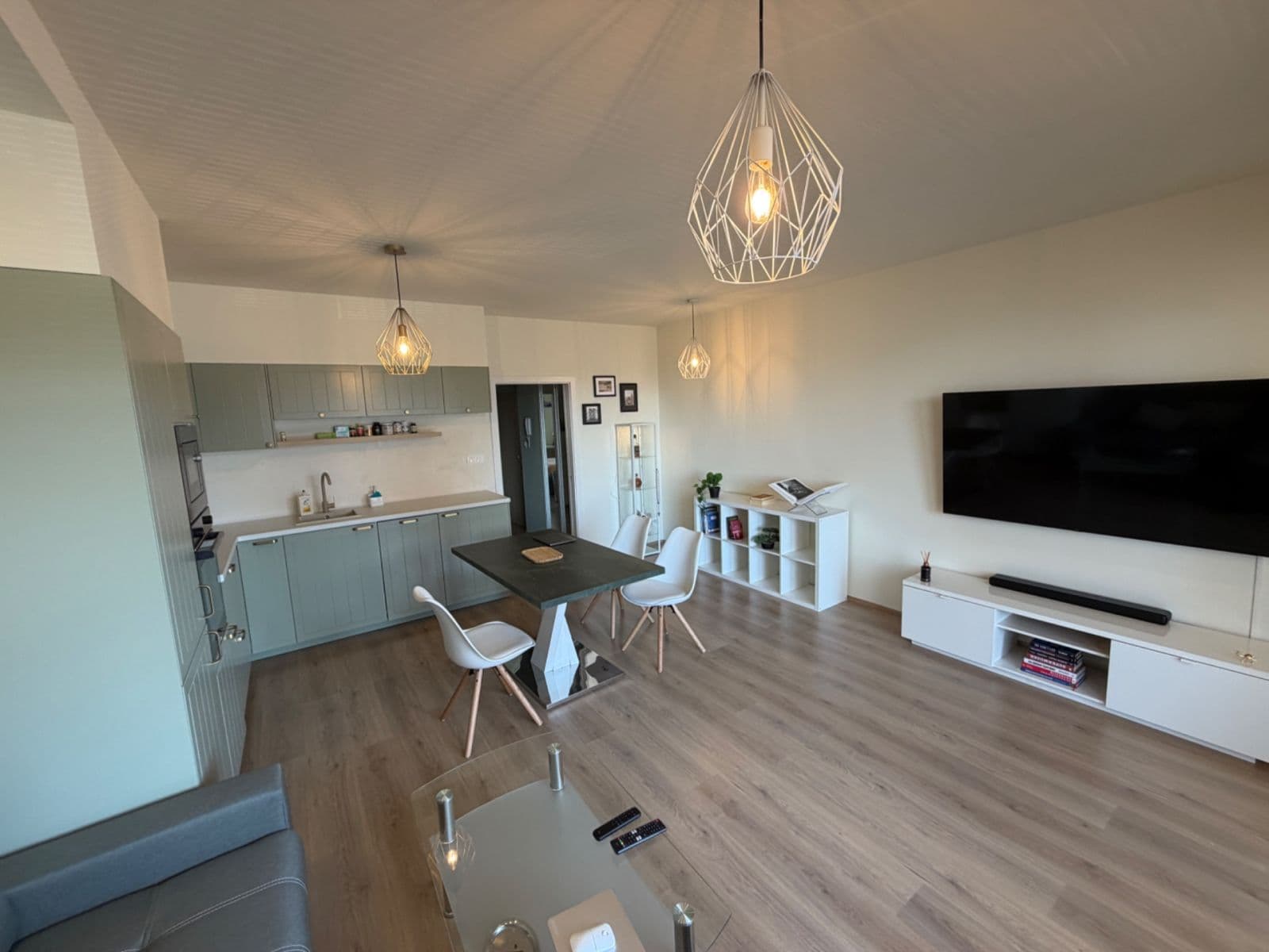 Prenájom bytu 2-izbový 58 m², Zlochova, Praha, Praha Prenájom bytu 2-izbový 58 m², Zlochova, Praha, Praha