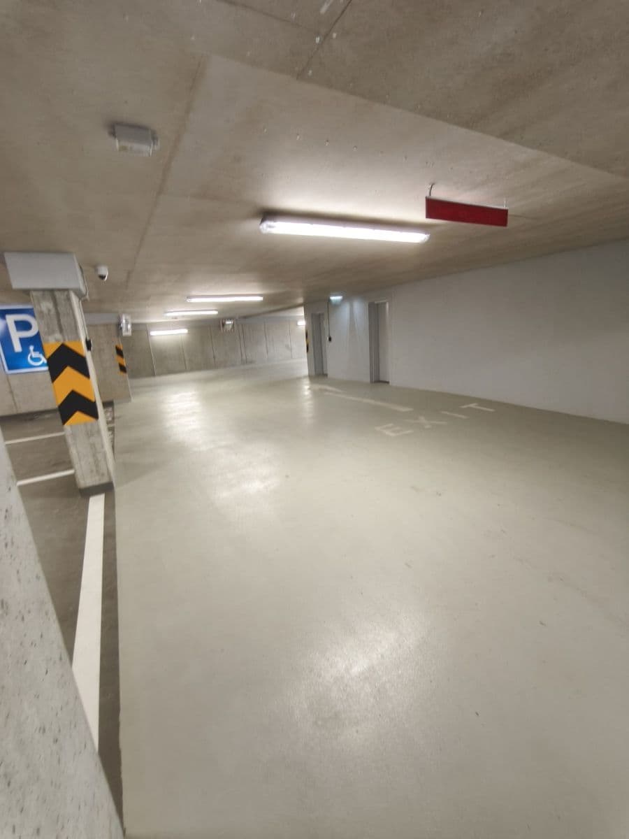Prenájom garáže 5 m², Pod Harfou, Praha, Praha Prenájom garáže 5 m², Pod Harfou, Praha, Praha