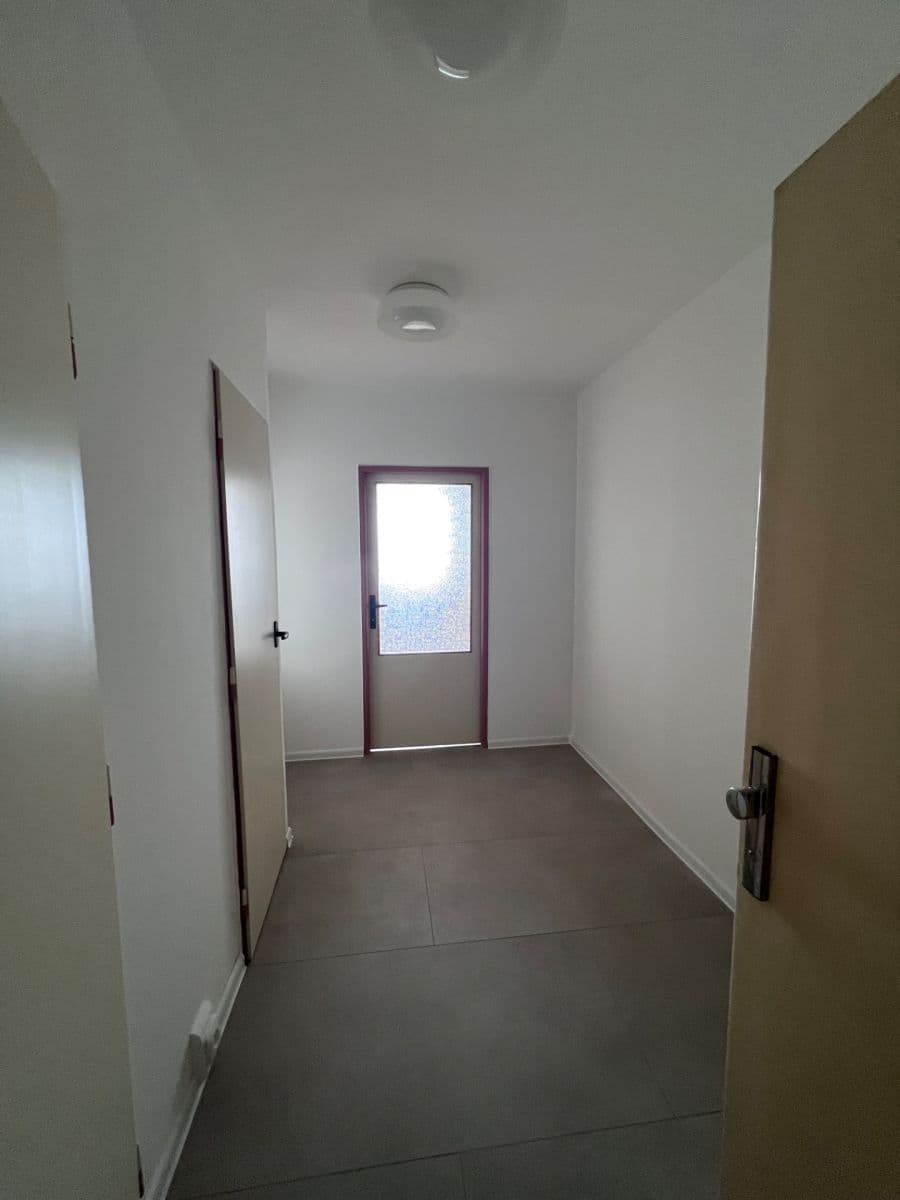 Prenájom bytu 2-izbový 41 m², Strašnická, Praha, Praha Prenájom bytu 2-izbový 41 m², Strašnická, Praha, Praha