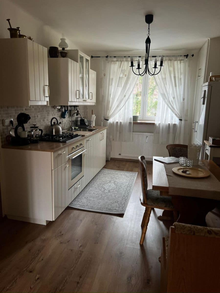 Predaj bytu 2-izbový 58 m², Dr. Foustky, Kladno, Středočeský kraj Predaj bytu 2-izbový 58 m², Dr. Foustky, Kladno, Středočeský kraj