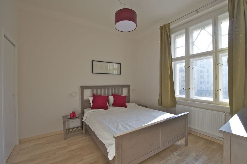 Prenájom bytu 2-izbový 50 m², Kafkova, Praha, Praha Prenájom bytu 2-izbový 50 m², Kafkova, Praha, Praha