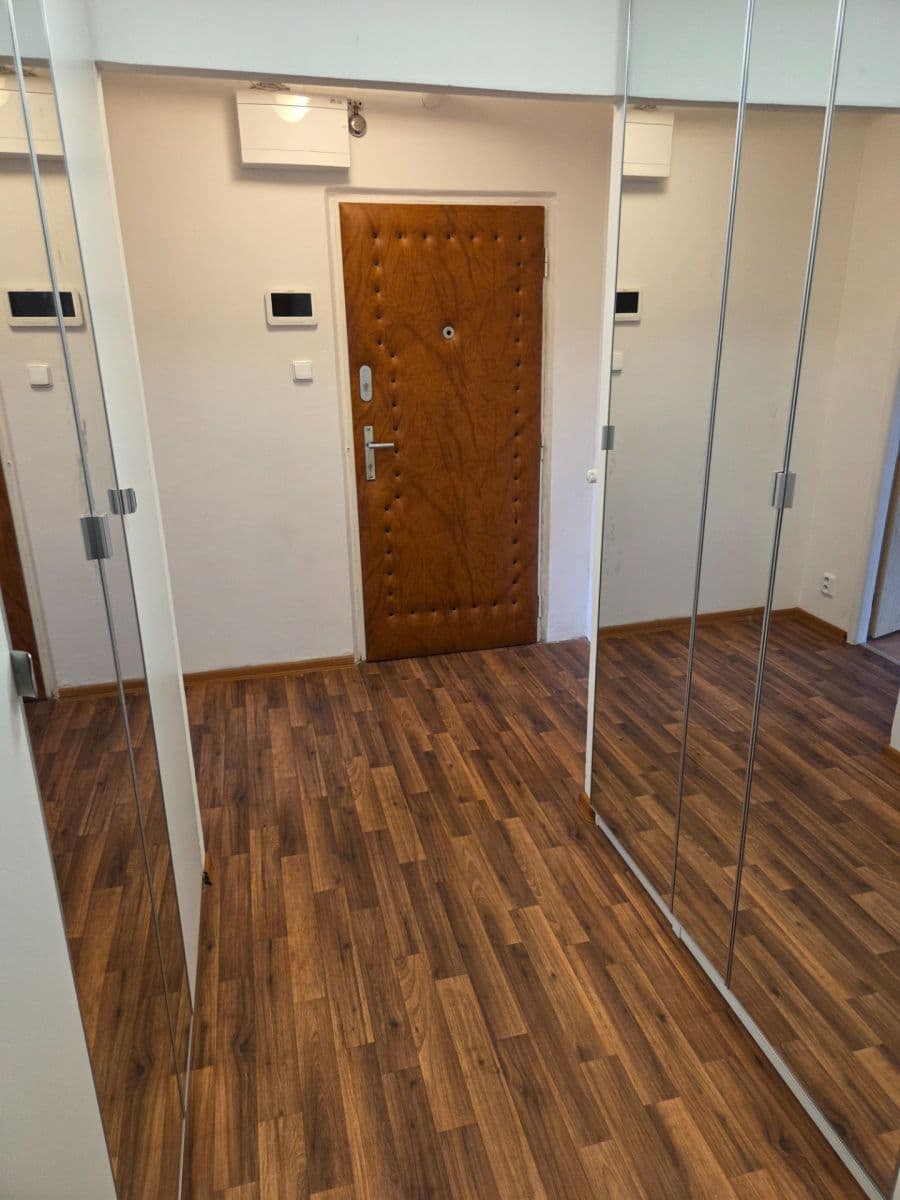 Prenájom bytu 2-izbový 55 m², Klíčanská, Praha, Praha Prenájom bytu 2-izbový 55 m², Klíčanská, Praha, Praha