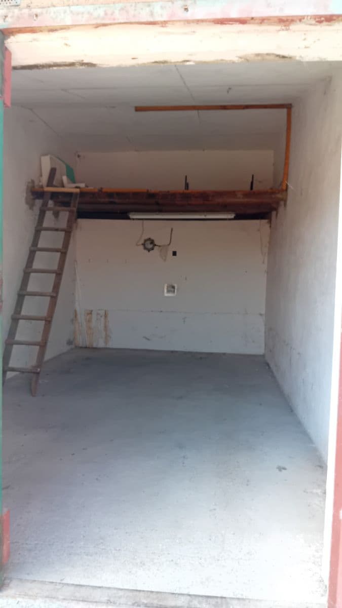 Predaj garáže 23 m², Mníšek pod Brdy, Středočeský kraj Predaj garáže 23 m², Mníšek pod Brdy, Středočeský kraj
